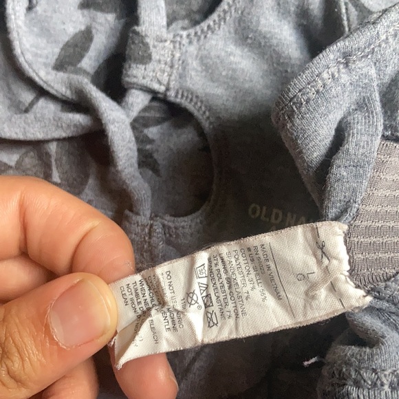 Large Old Navy Active Go Dry Gray Floral Sports Bra - Picture 5 of 8